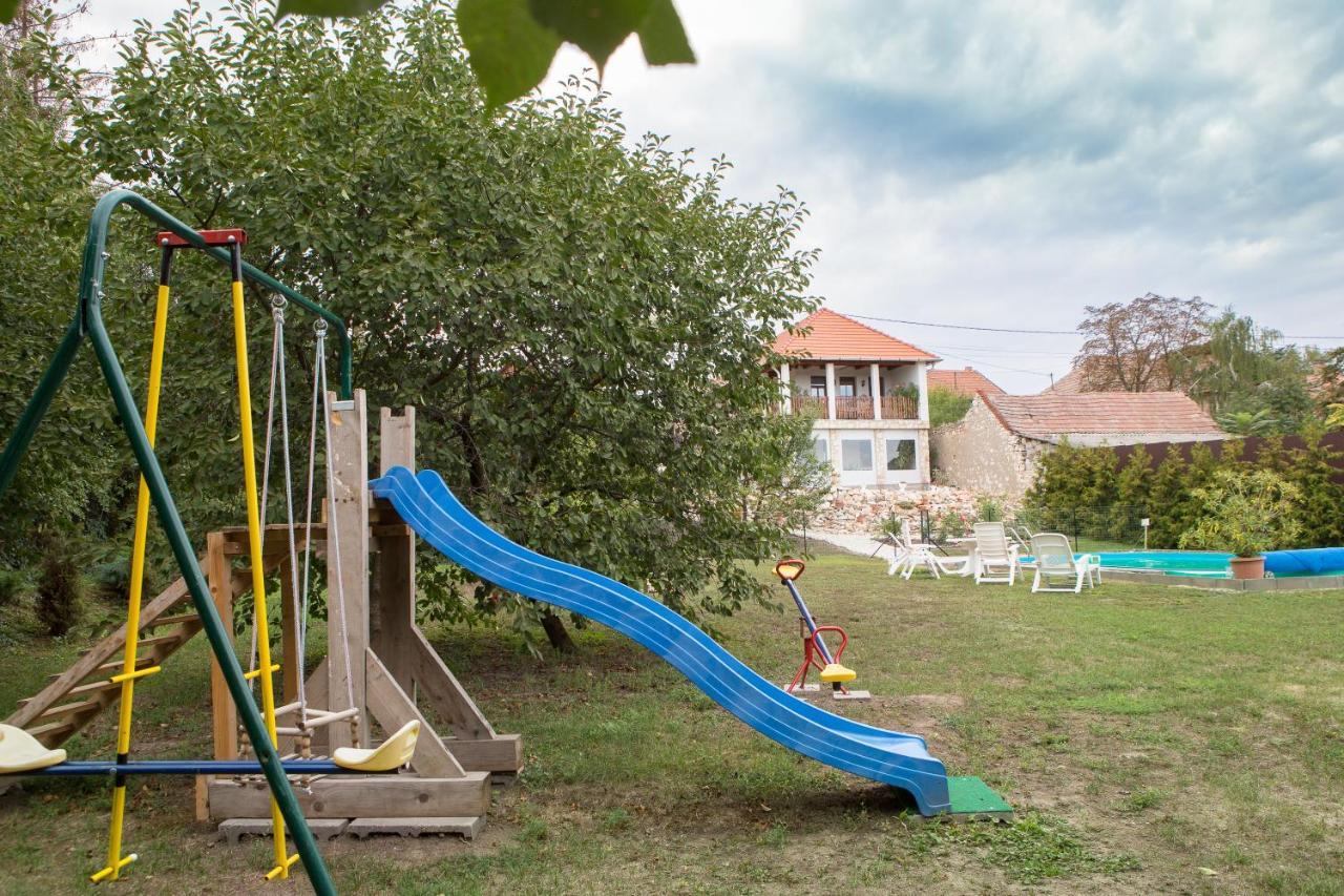 Tokaj Hill Panorama Guesthouse زيرينس المظهر الخارجي الصورة